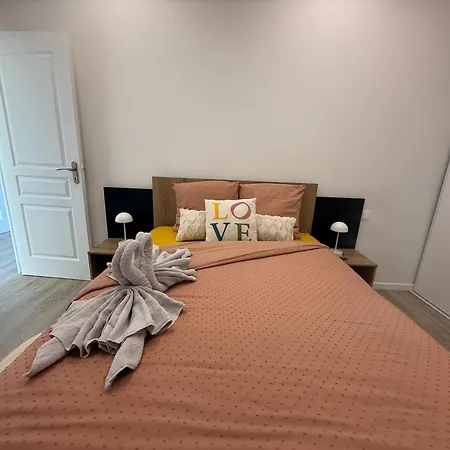 Sejour Au Bord De La *